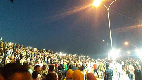 Los habitantes de Mosul celebran la inminente derrota de Daesh Los habitantes de Mosul celebran la inminente derrota de Daesh